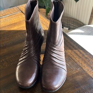 Cobb Hill by New Balance Rich Brown Pleated Ankle Booties